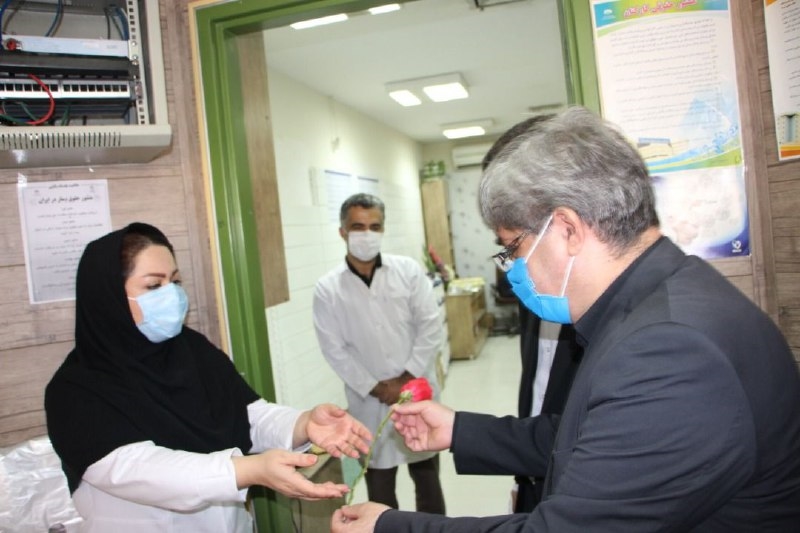 روز داروساز و کارمند