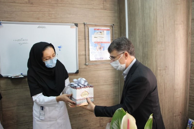 روز داروساز و کارمند