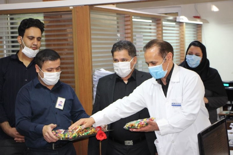 روز داروساز و کارمند