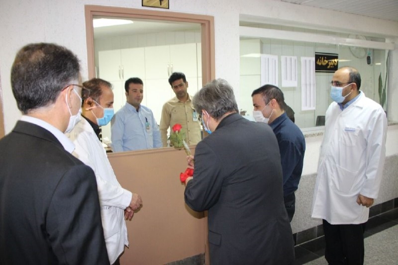 روز داروساز و کارمند